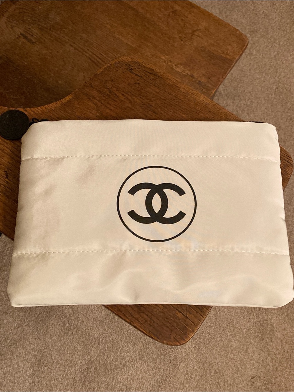 CHANEL Beaute Puffy Nylon Carryall/Makeup/Cosmetic/Toiletry Pouch Case NWOT